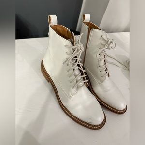 White size 6 boots